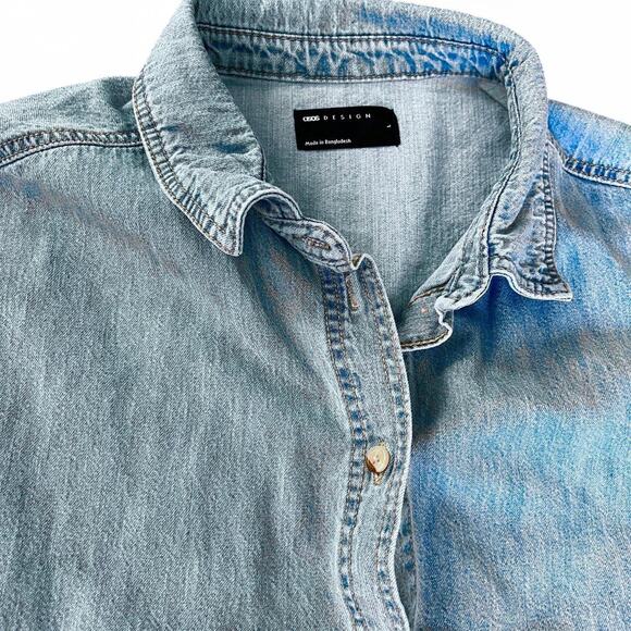 ASOS DESIGN minimal denim shirt in lightwash - Picture 2 of 5